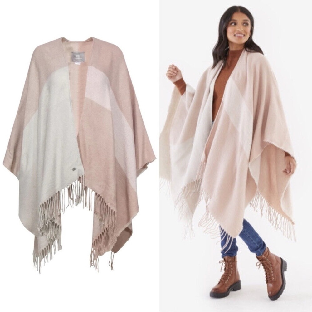 SOIA & KYO • Yadira Woven Scarfigan wrap shawl poncho scarf pink beige fringed